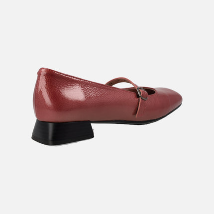 Mary jane shoes in red patent leather