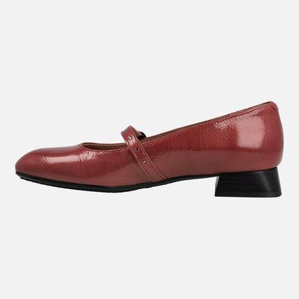 Mary jane shoes in red patent leather