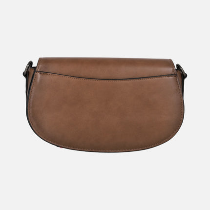 Bolsos bandolera Chiclana con tapa y adorno metálico