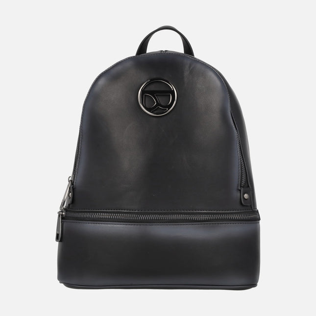 Chiclana Vegan leather backpacks with metal logo