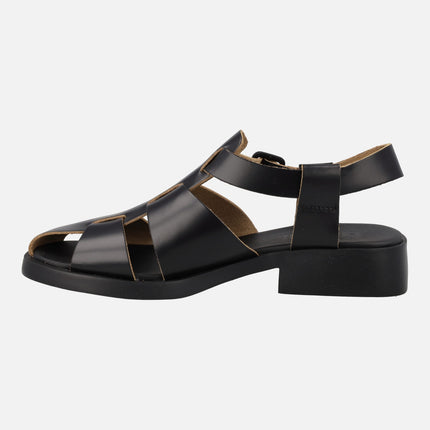 Dana Sandals crab style in black leather