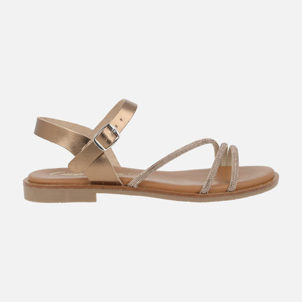 Sandalias planas con tiras de strass y pulsera al tobillo con hebilla