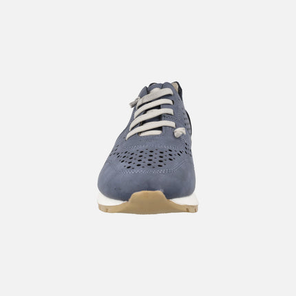 Sneakers with perforations and elastic cords