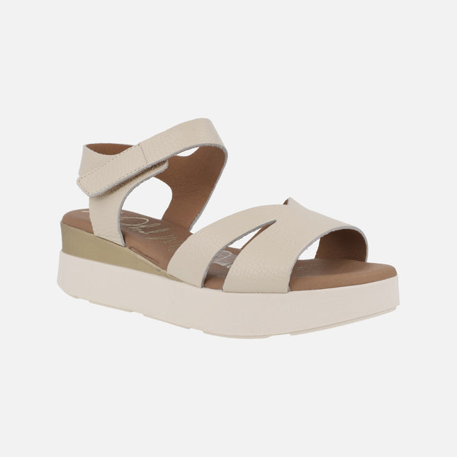 Sandalias de piel con cierre de velcro y cuña bicolor