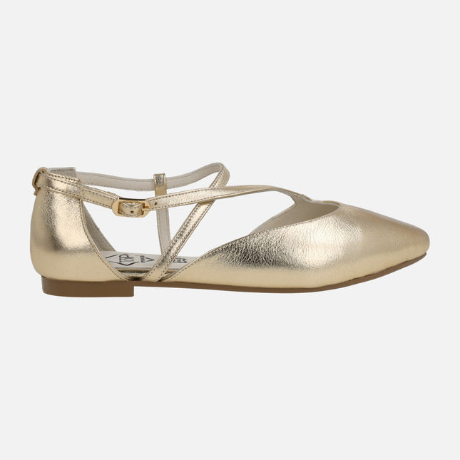 Bailarinas planas de piel con tiras asimétricas