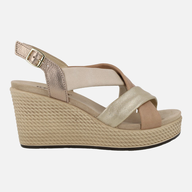 Stripped sandals with high wedge and buckle closure