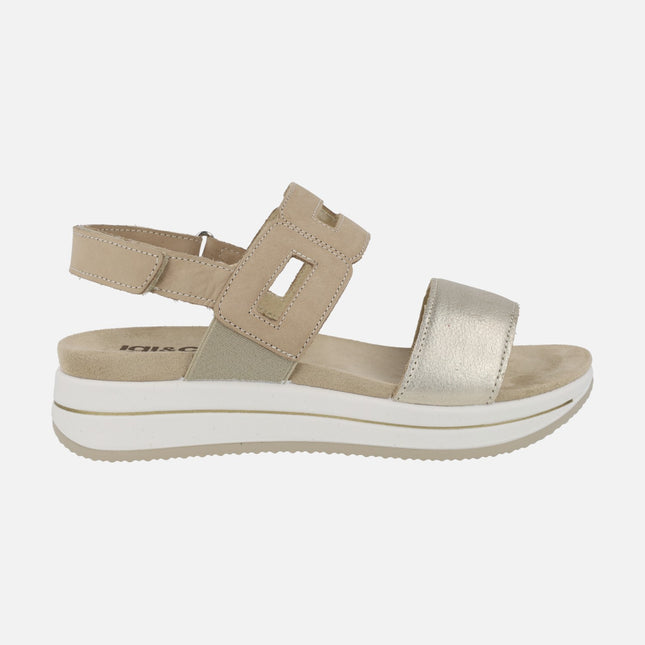 Sandals combined in gold and beige with velcro closure