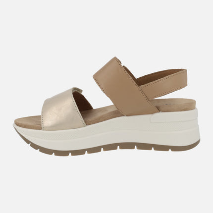 Platform sandals with velcro strips in gold combi