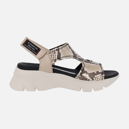 Sandalias de piel con cierre de velcro y plataforma