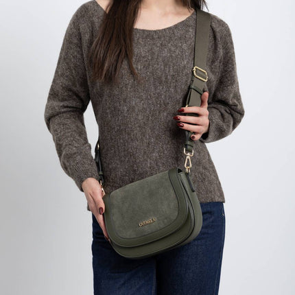 Bolsos bandolera con tapa en combinado de piel y sintéticos