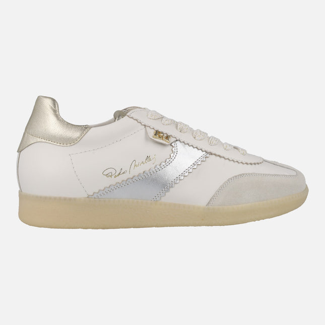 Zapatillas deportivas Virginia en piel blanca con detalles metalizados