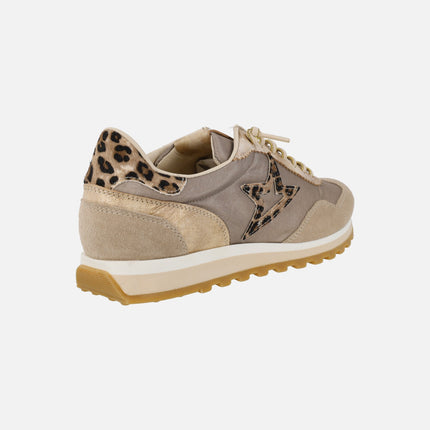 Zapatillas deportivas en combinado champagne con detalles animal print