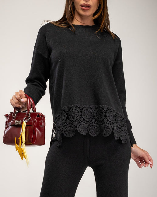 Sweater Black with lace hem
