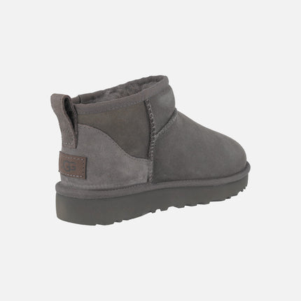 Botas bajas de ante Classic Ultra Mini de UGG