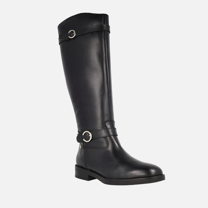 Botas altas de piel con detalle de hebillas Puertollano