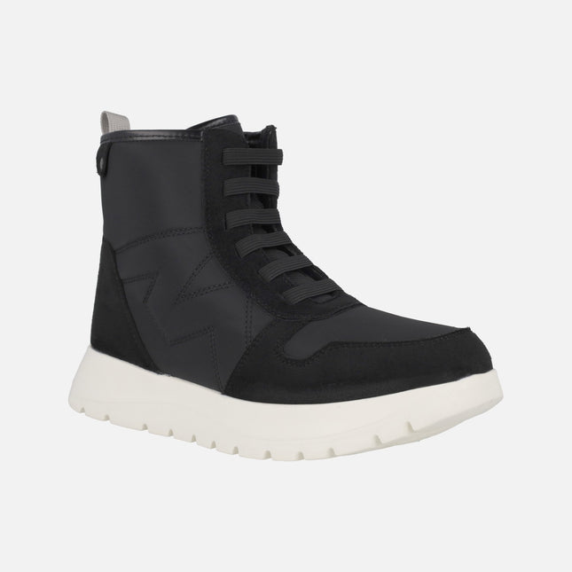 Botines Neve en combinado negro con cordones elásticos y cremallera