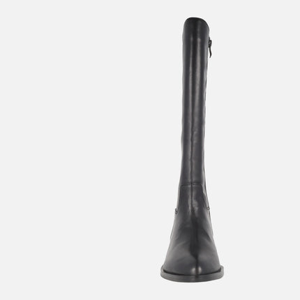 Botas planas de caña alta con cremallera