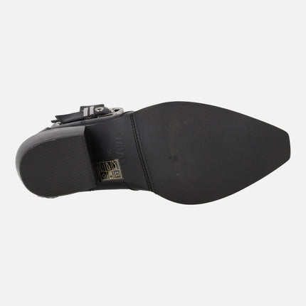 Botines cowboy Kansas con tiras de tachas y hebillas