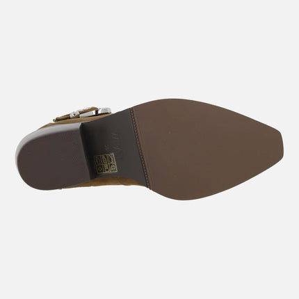 Botines cowboy Kansas con tiras de tachas y hebillas