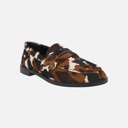 Mocasines Khan en animal print vaca
