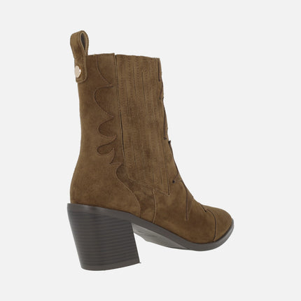 Botines de tacón Lima en ante con elásticos y piezas en relieve