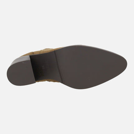 Botines de tacón Lima en ante con elásticos y piezas en relieve