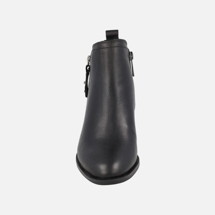 Botines de tacón en piel negra con doble cremallera