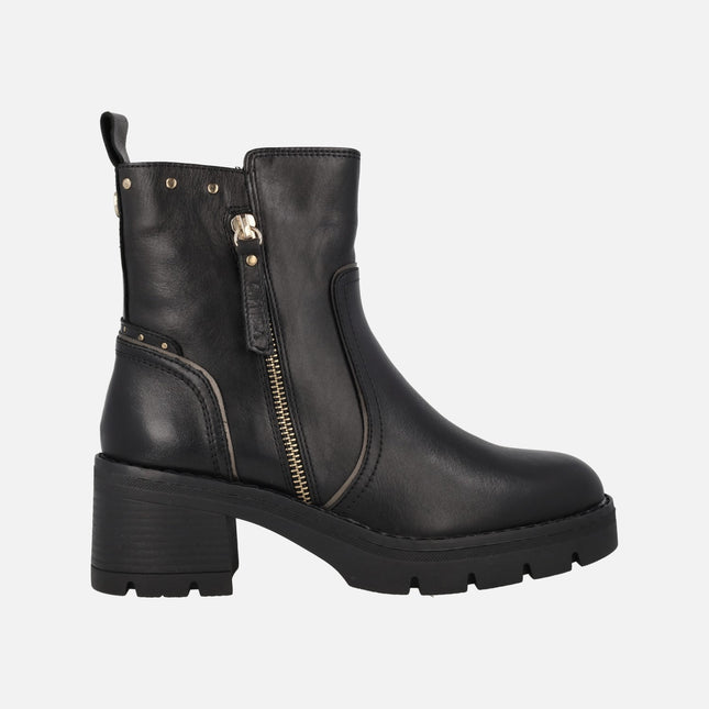 Botines de tacón en piel negra con doble cremallera