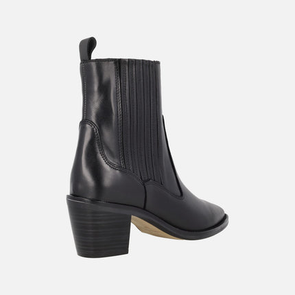 Botines de tacón negros de piel Nevada