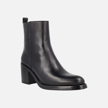 Alpe Leyna Black Leather heeled booties