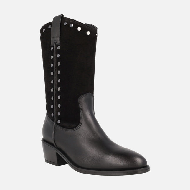 Botas Alpe Queens en combinado de piel y serraje negro con tachas