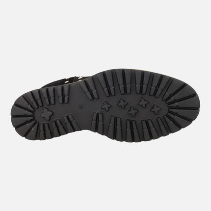 Botines Alpe Vanity con cuña interior y tachas