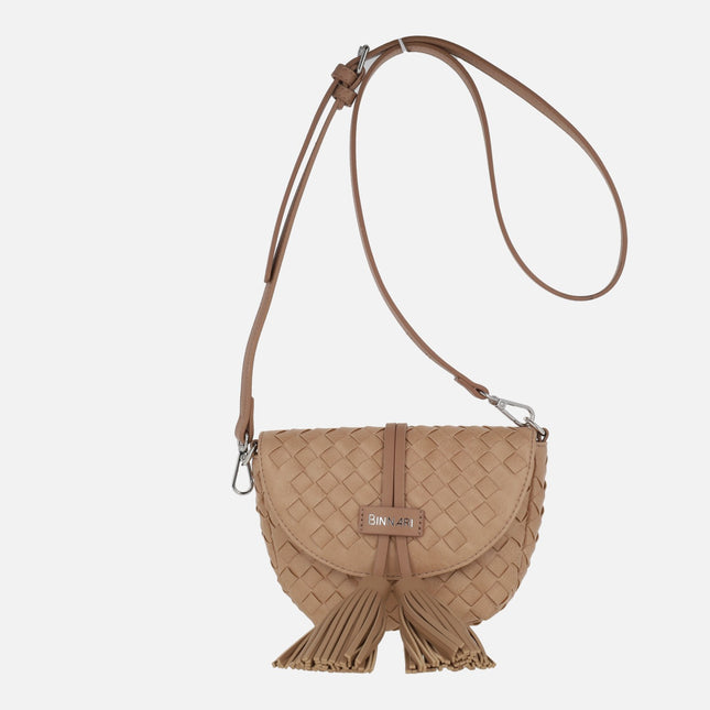 Bolsos bandolera Turia trenzados con adorno de borlas