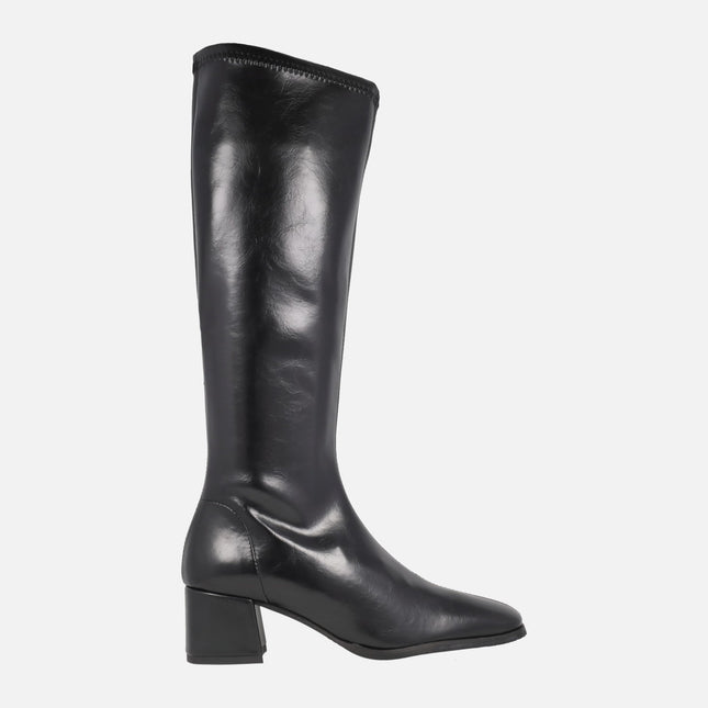 Botas elásticas efecto piel con tacón de 5 cm