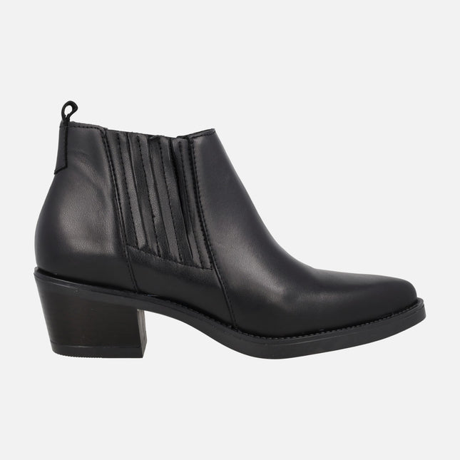 Botines de piel estilo cowboy con elásticos laterales