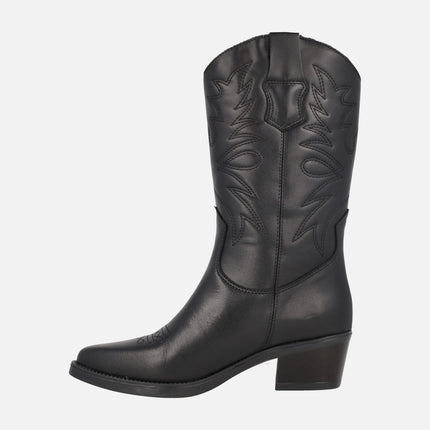 Botas de piel estilo cowboy con bordados de Viguera