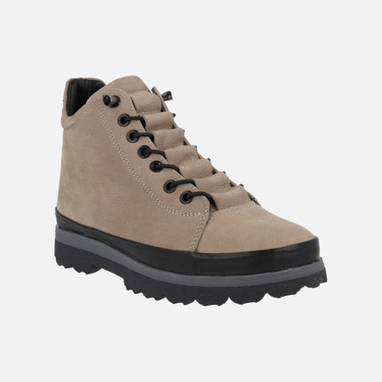 Botines de piel nobuck con cordones elásticos y cremallera