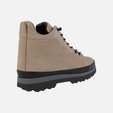 Botines de piel nobuck con cordones elásticos y cremallera