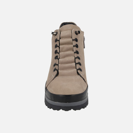 Botines de piel nobuck con cordones elásticos y cremallera