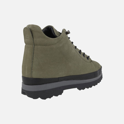 Botines de piel nobuck con cordones elásticos y cremallera