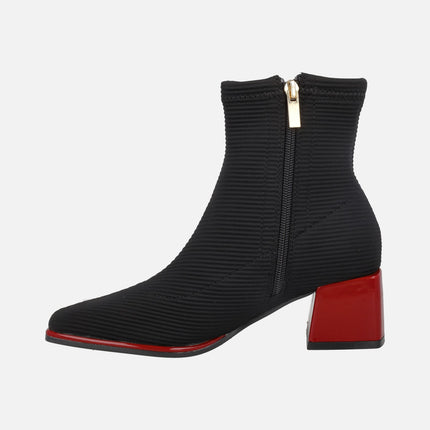 Botines de tejido elástico con tacones rojos Inger