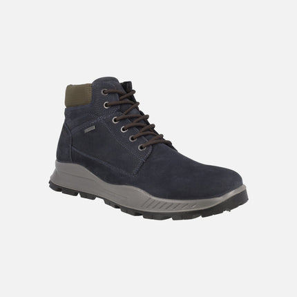 Botas de cordones en nobuck azul marino con membrana Goretex