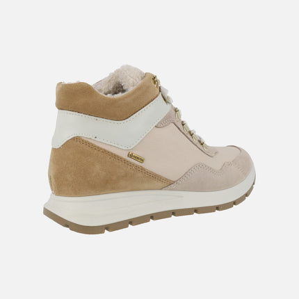 Sports ankle boots in beige combination with Gore-tex membrane