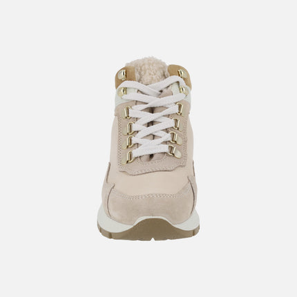 Sports ankle boots in beige combination with Gore-tex membrane