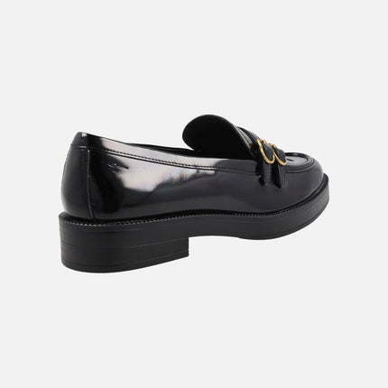 Mocasines negros de florentik con adorno de dos tiras con hebillas
