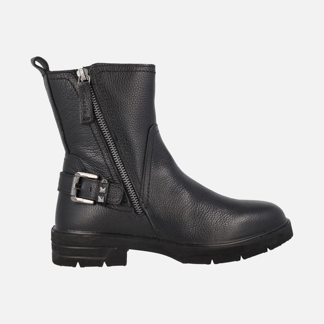 Botines de mujer en piel negra con hebilla y cremalleras