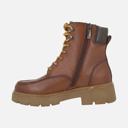 Botines de piel con cordones y forro de pelo