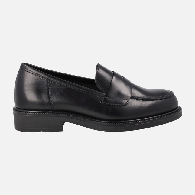 Mocasines clásicos de piel para mujer con antifaz