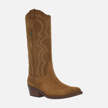 Botas cowboy en serraje oil capuccino con bordados DKT87