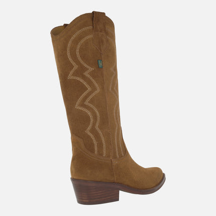 Botas cowboy en serraje oil capuccino con bordados DKT87